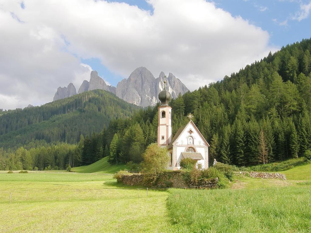 Haus Tannenburg * Funes (Bolzano)